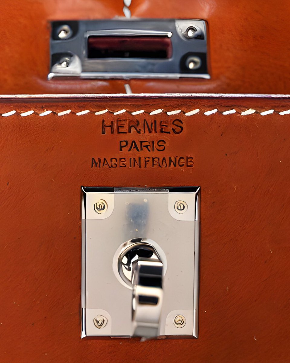 OpenLuxury's tweet photo. Hermès Barénia leather, renowned for its rich color and remarkable patina, is one of the brand's most iconic and sought-after leathers. https://t.co/OM1EFGOYn8