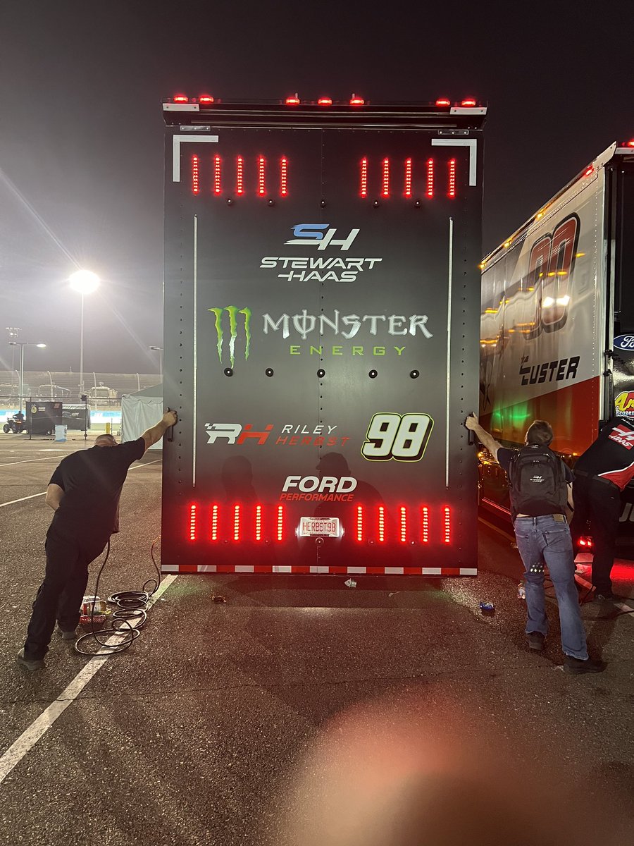 Shut the door on 2024 and brought home the last <a href="/StewartHaasRcng/">Auxiliary Racing</a> <a href="/FordPerformance/">Ford Performance</a> winning car. 🏁