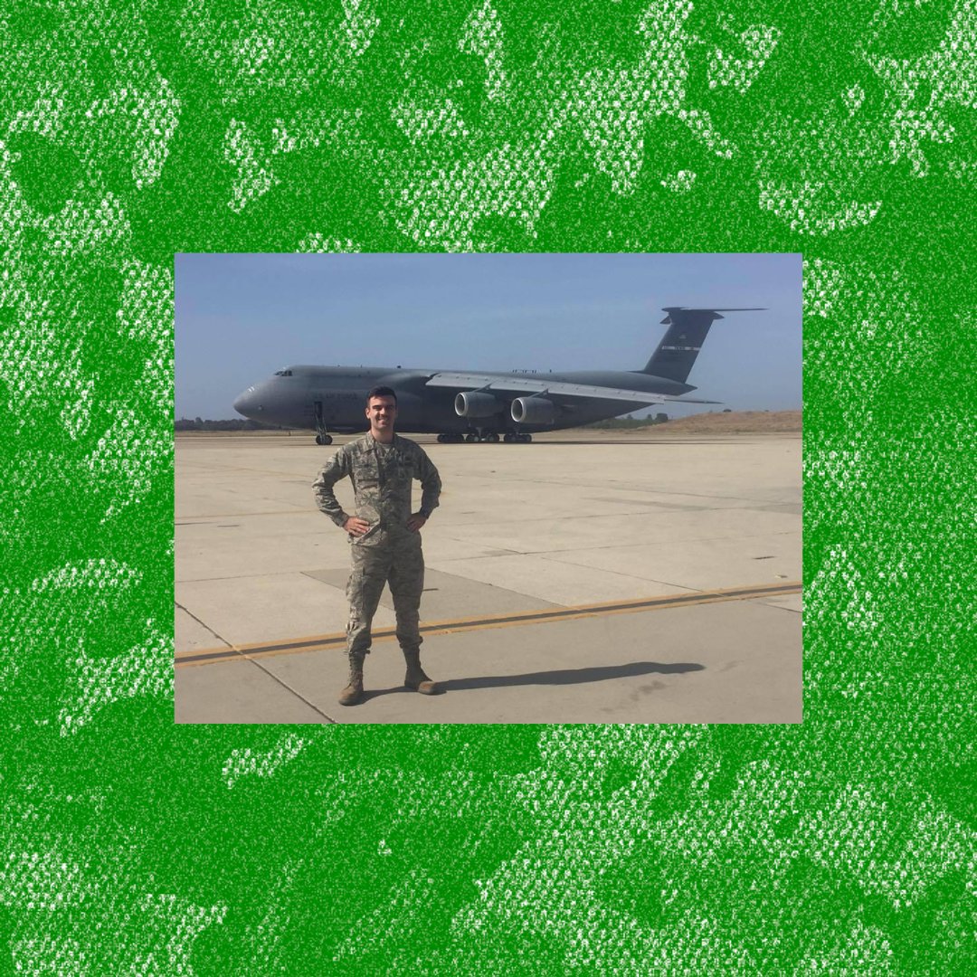 This Veterans Day, we honor the connection between service and education. Alexander M. Clark (San Antonio '12) found his path through both. Inspired by his grandfather’s 26 years of service, he joined TFA before enlisting in the Air Force Reserve and later attending law school.