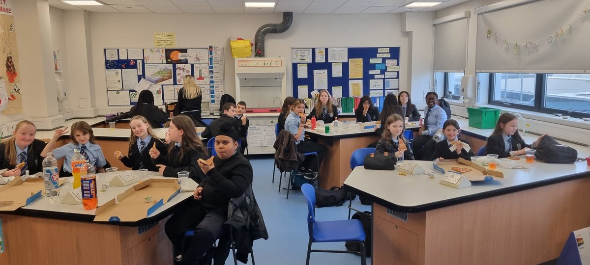 It was pizza and poster day today to celebrate everything we learned about #chemistrycareers during #chemistryweek2024 last week. Looking forward to judging the posters on Friday. #dyw #learningforsustainability #royalsocietyofchemistry