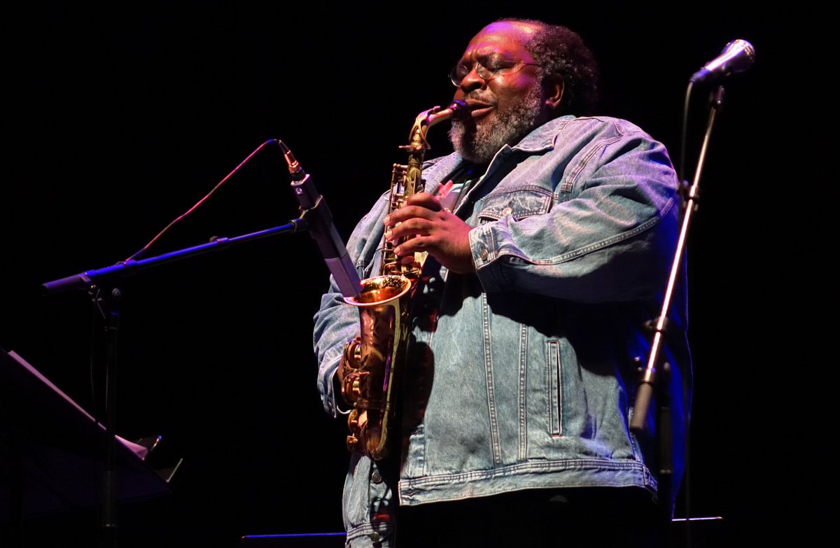 JazzSnipe's tweet image. My write up of another superb Jazzfest Berlin is now up: allaboutjazz.com/jazzfest-berli… Among the highlights, Darius Jones, Kris Davis, Exhaust (Nebbia/Downes/Lisle), Marilyn Crispell, Sylvie Courvoisier, Otomo Yoshihide Special Big Band. But that really only scratches the surface.