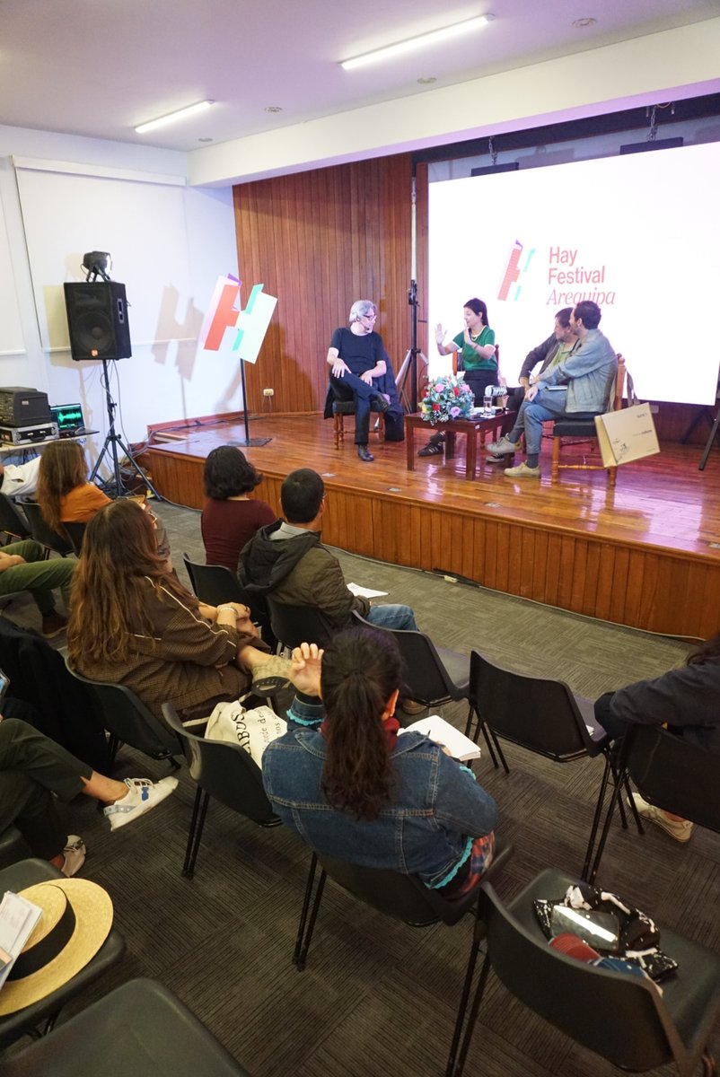 Hay Festival Esp (@hayfestival_esp) on Twitter photo 📰 “La revista tiene que agitar, tiene que ir en contra de lo establecido y poner el ojo en muchos sitios donde no se suele mirar siempre profundizando en los temas que se tocan”.
Recordamos la conversación De revistas en la que reunimos a <a href="/gemmaruiz_/">Gemma Ruiz Palà</a>, #JulioVillanuevaChang e 📰 “La revista tiene que agitar, tiene que ir en contra de lo establecido y poner el ojo en muchos sitios donde no se suele mirar siempre profundizando en los temas que se tocan”.
Recordamos la conversación De revistas en la que reunimos a <a href="/gemmaruiz_/">Gemma Ruiz Palà</a>, #JulioVillanuevaChang e