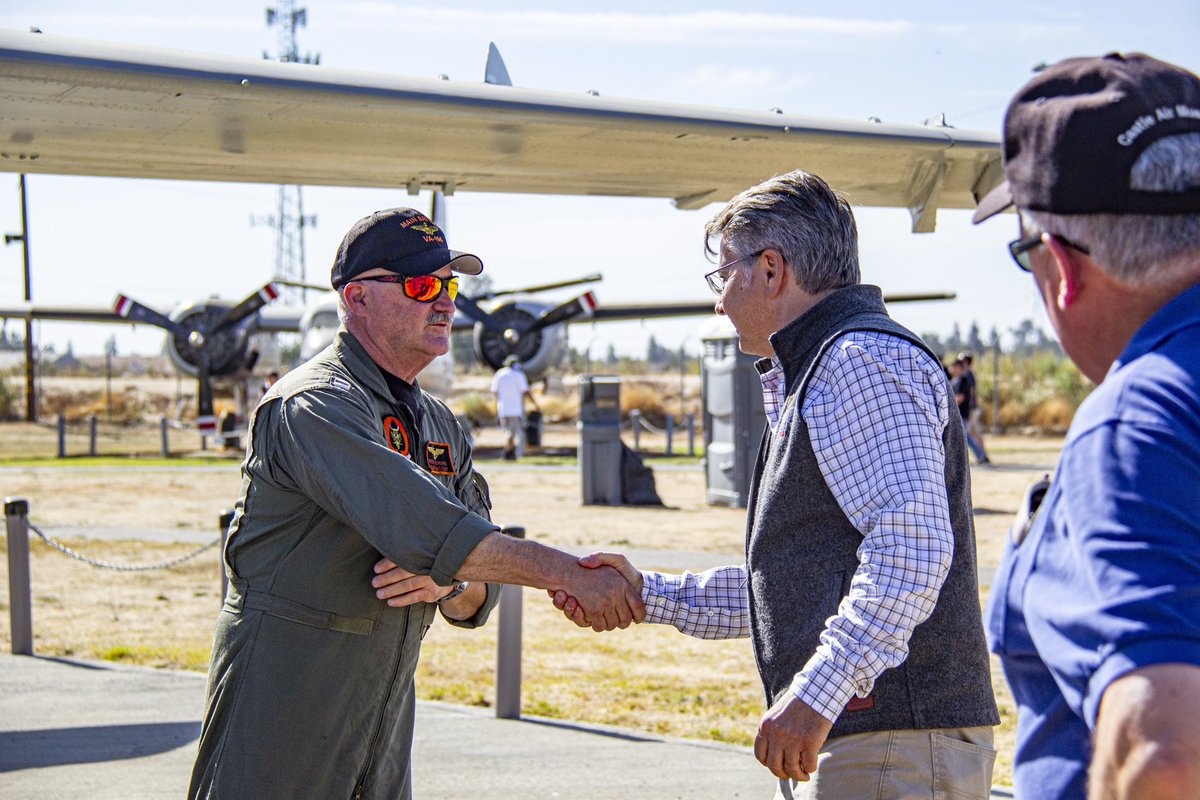 RepDuarteCA13's tweet image. This Veterans Day, I’m proud to honor the more than 18,000 veterans in #CA13 and the millions across the country who served to protect our freedoms. It’s my honor to represent the brave men and women who served our country. Thank you for your service! 🇺🇸