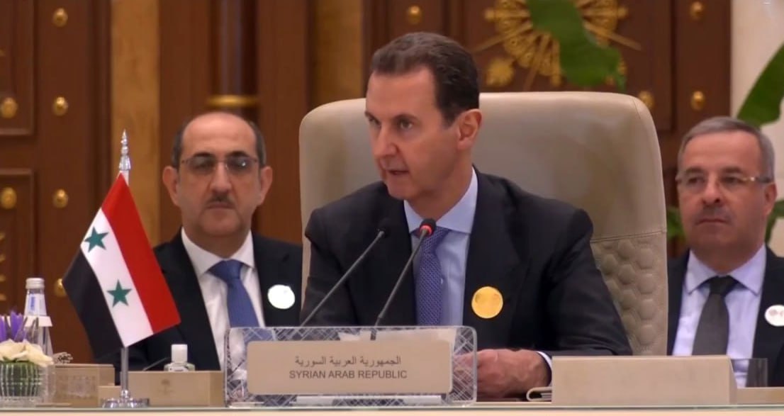 syria_rd's tweet photo. علينا تحديد خياراتنا.. هل ندين أو نقاطع أو نناشد المجتمع الدولي.. ما هي خطتنا التنفيذية.. نحن لا نتعامل مع دولة بل مع كيان استعماري.. لا نتعامل مع شعب بل مع قطعان مستوطنين أقرب إلى الهمجية - من كلمة السيد الرئيس #بشار_الأسد في #القمة_العربية_الإسلامية اليوم في الرياض. https://t.co/cXdmu6WjfG