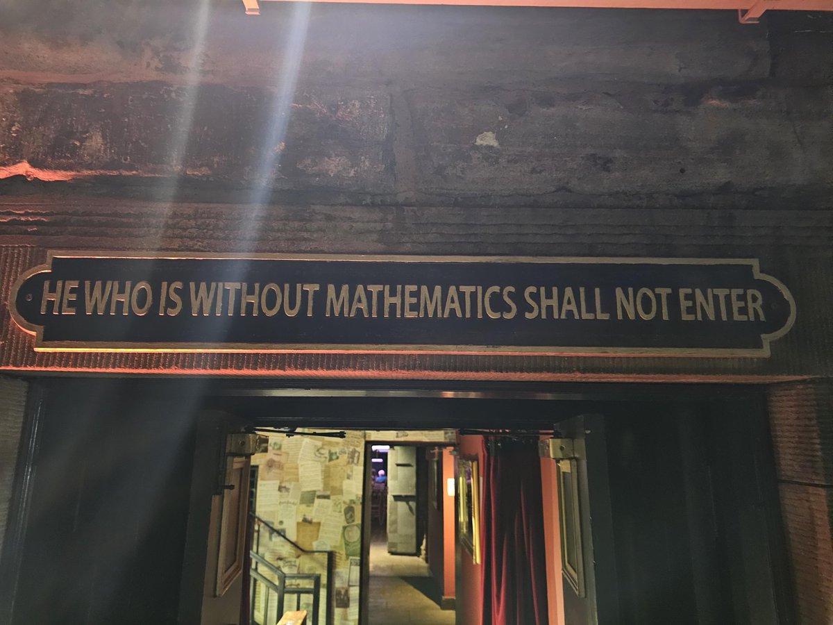 traderBRIT's tweet photo. The first stop on the 'An Evening of Live Futures and Options Trading with Tom Sosnoff' UK and Dublin tour is The Caves in Edinburgh! What an incredible space! It has been lovely to meet all the Scottish #tastytraders. https://t.co/3ukNDhUeeT