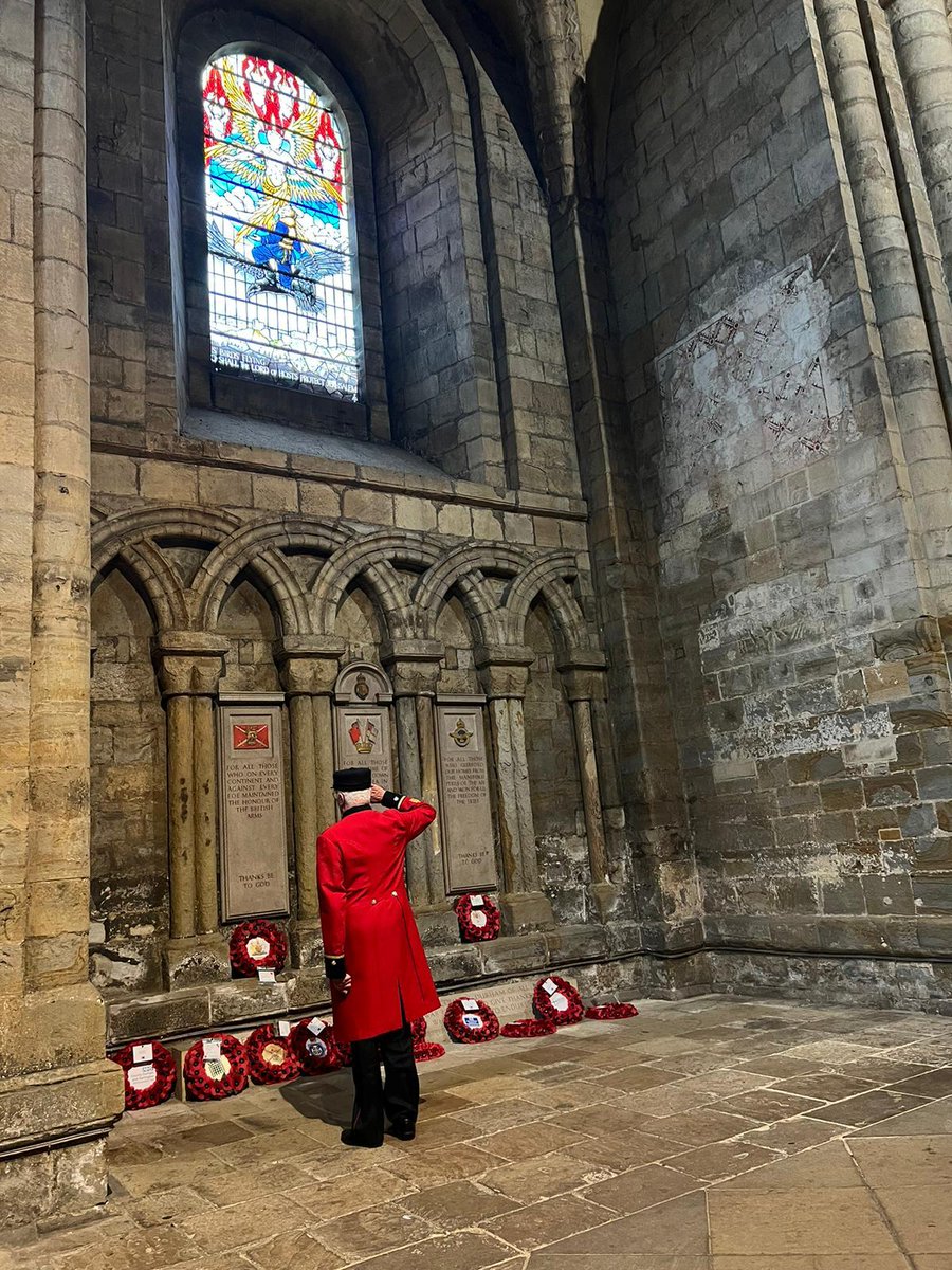 Durham Cathedral tweet media