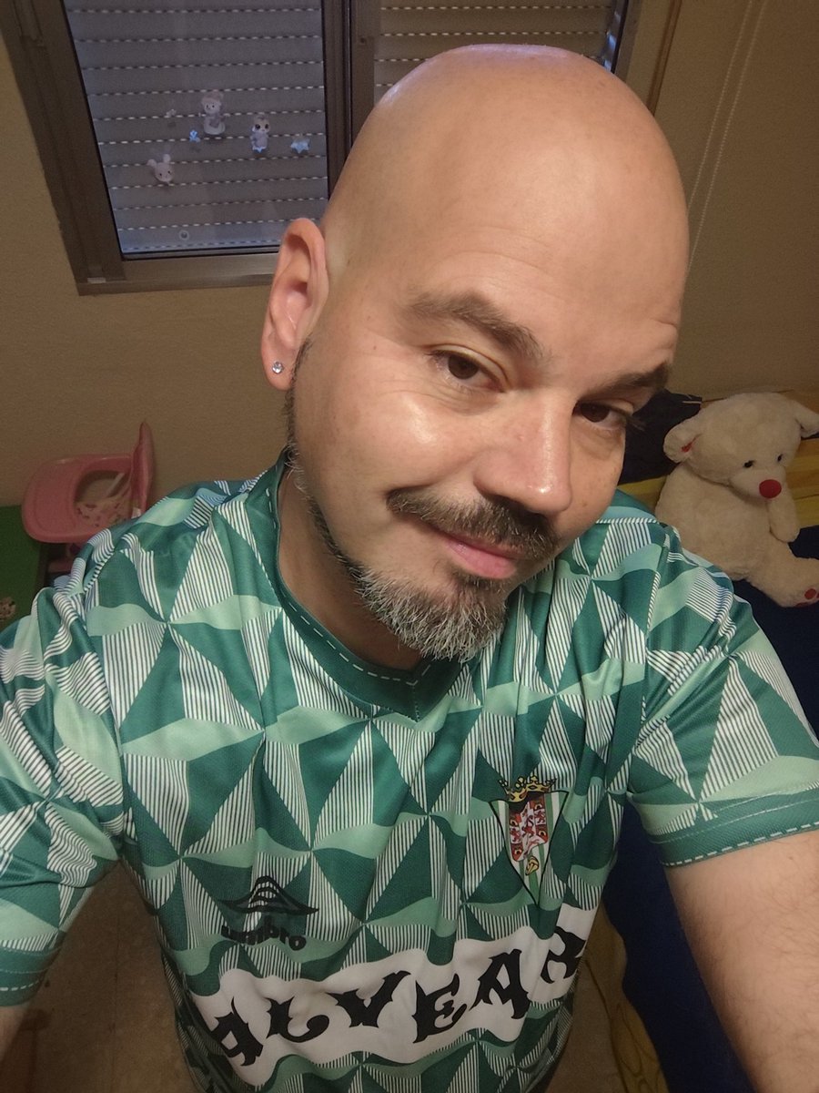 Elio301277's tweet image. Hoy tocó una de mi @CordobaCF_ofi 🥰 #yolovalgo #yanolloromas #positivo #valiente #fuerte #sisepuede #sisequieresepuede #siemprecordobes #ccf #Córdobacf #pasioninfinita #ytocarelcieloenlastendillas #volveremos #volveremosaascender #Córdoba #Andalucía #España
