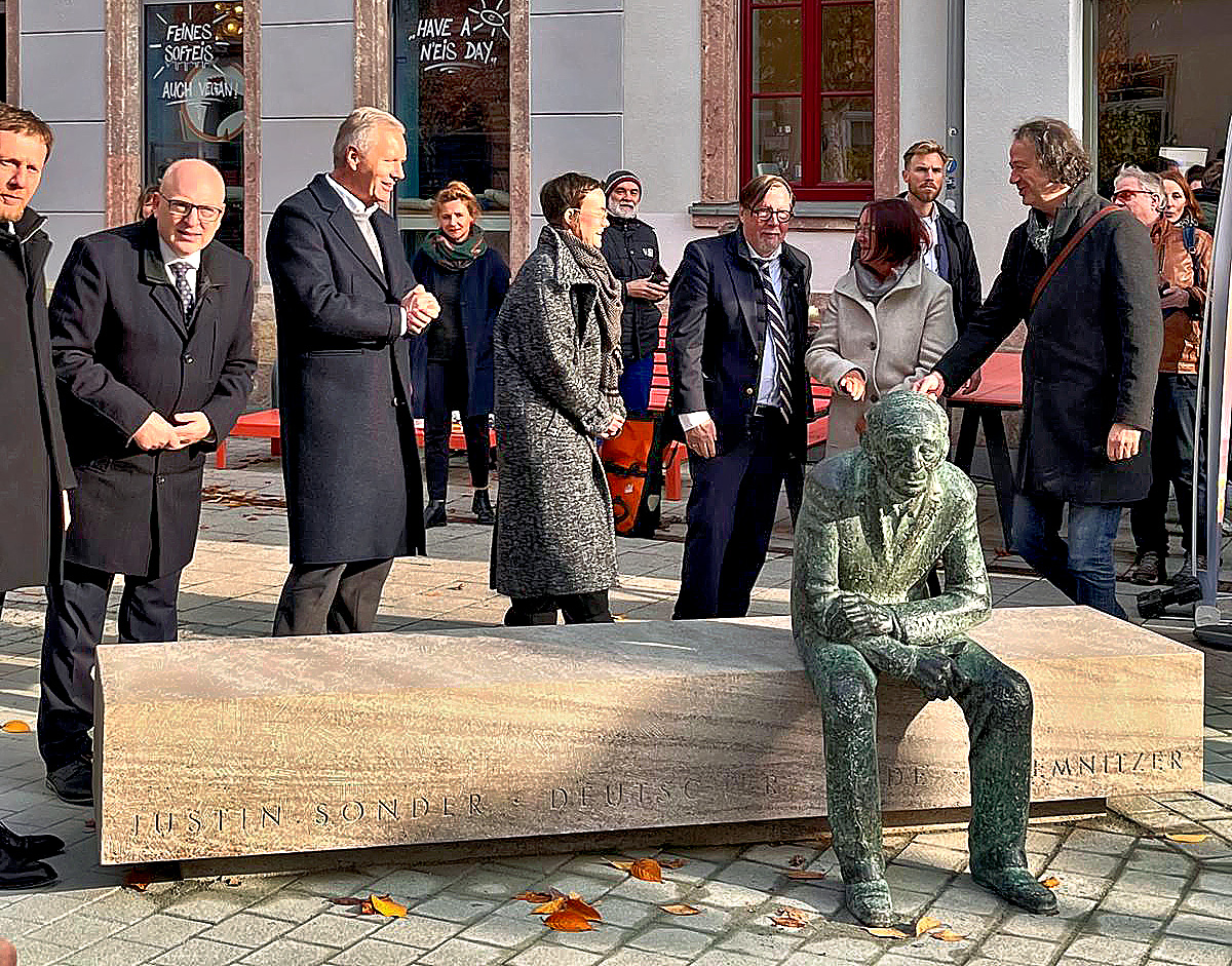 IAK Berlin tweet media