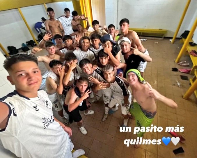 FlacoFiorentino's tweet photo. #OctavaQAC La clasificación a Cuartos de Final del equipo de @HernanSchiaffin:
PJ 6
PG 5
PE 0
PP 1
GF 17
GC 9
Goleador: Luca Córdoba 5 goles. https://t.co/rQHvJupdH9