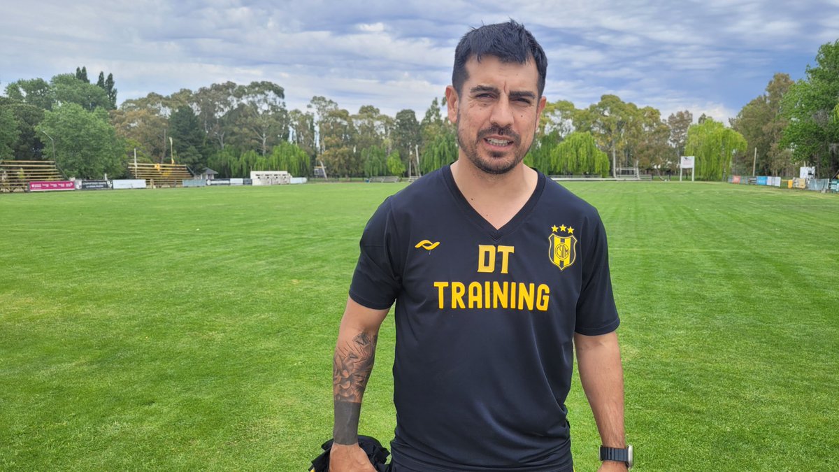 ⚽️Leandro Gracián, DT de @clubmadryn: "Nos condicionan los 2 goles en contra. Tenemos que ganar por dos y trabajaremos para ello. Nadie quiere venir a Madryn y eso hay que hacerlo valer. Trato de no tener en cuenta que nos ganaron 3 veces esta temporada"

youtube.com/watch?v=bXZqsX…