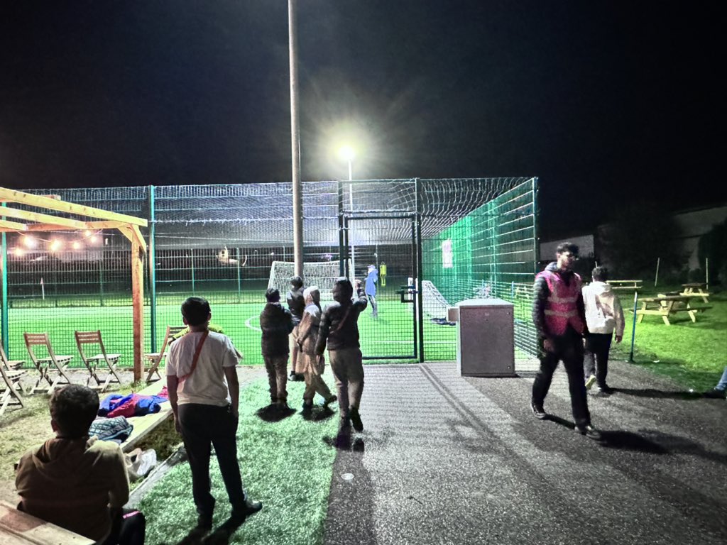 UniqueHubb's tweet photo. Monday evenings at UCH! Our primary groups are enjoying indoor and outdoor sports and recreational activities, with 7 different schools represented tonight🌟 Come join the fun and camaraderie! 

#Sports #Community #TeamUnique
@ActiveCdale https://t.co/WZtE12O3mS