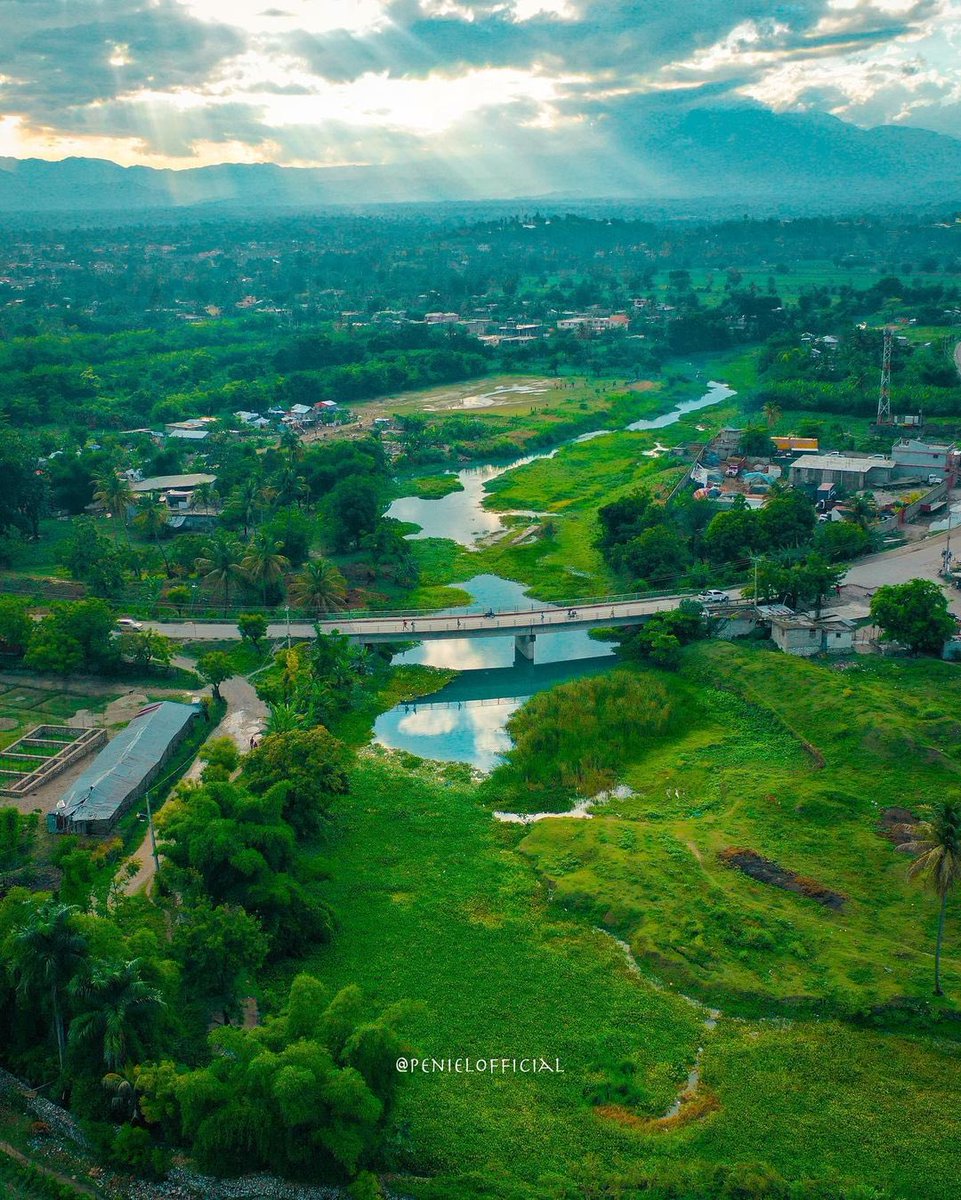 CiviqueEtmoral's tweet photo. 📍Charpentier, Les Cayes,Haiti🇭🇹
Dans le département du Sud 
En #Haïti 🇭🇹
📸 penielofficial https://t.co/s0Wl7rRS0v