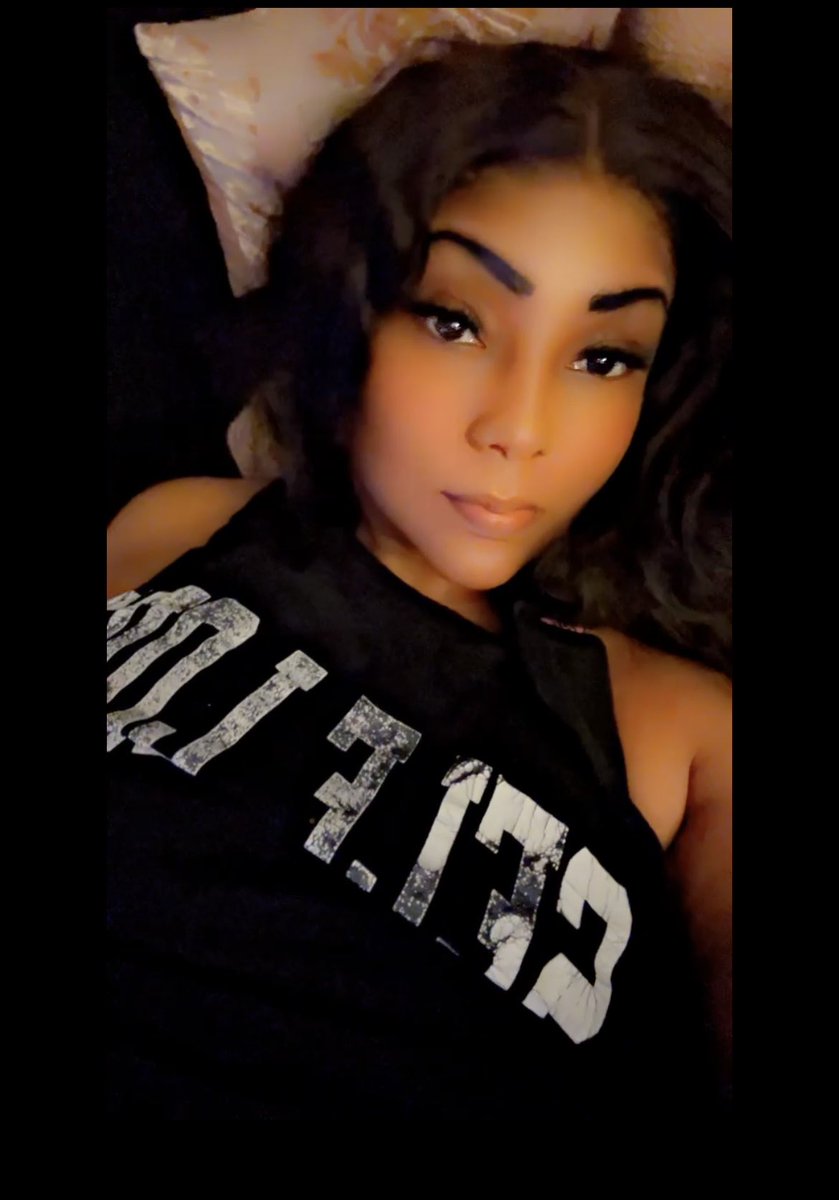 LoLaHeartLess1's tweet photo. Does it look like I fucking care… Say Yes or Say Less 👿 https://t.co/t2UrTB0pME