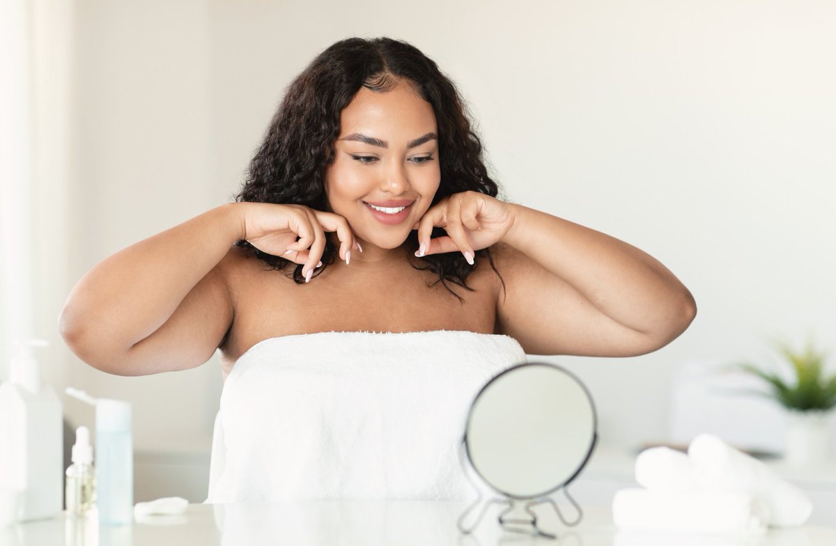 Feeling pressure in your head? 🧠 Lymphatic drainage might help! 

Gently massage your lymph nodes twice a day to promote circulation and relieve tension. Your body will thank you! #WellnessTip