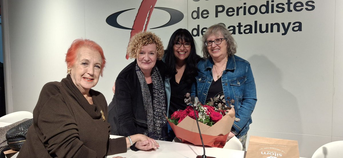 🟣 Molt contentes d'haver acompanyat la companya <a href="/nebonetbagant/">Neus Bonet Bagant</a> en l'acte de lliurament del Premi Ofici de Periodista 2024.