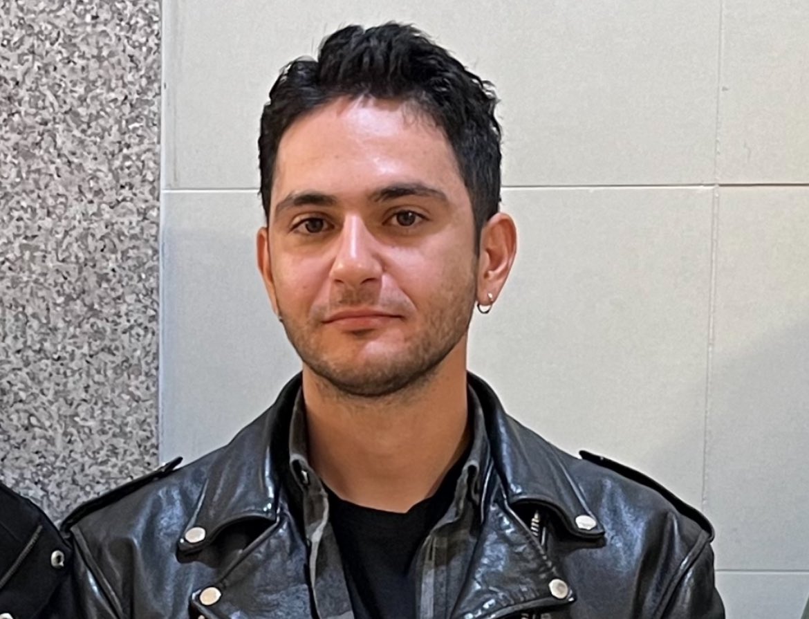 #Turquie : RSF dénonce la nouvelle incarcération, le 9/11, du reporter de <a href="/_10Haber/">10Haber</a> <a href="/FurkannKarabay/">Furkan Karabay</a> pour son travail journalistique. Il est accusé d’avoir mentionné les noms de magistrats menant une investigation sur un maire du CHP, ce qui les aurait “exposés à la menace