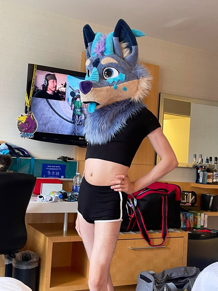 Have you ever heard of a femboy top?
Well here I am~😈😘

📸 : <a href="/JayaTheslut/">🍃PotHole🕳️🔜 FE26</a>