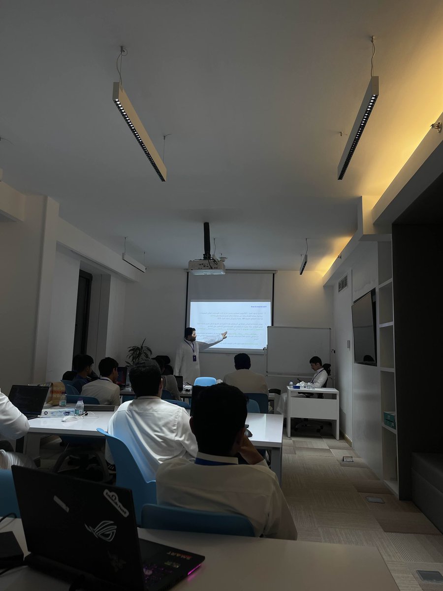 YasserREED tweet media