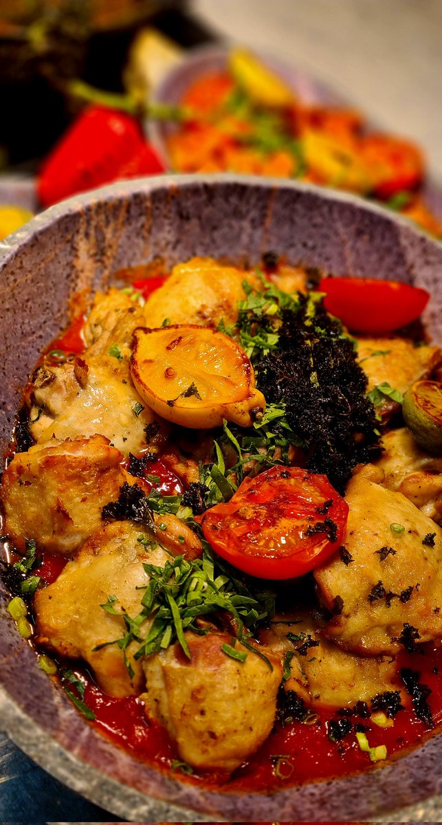RHSBholroydhowe's tweet photo. Boarders supper 🇵🇹 Taste of Portugal in every bite! #portugueseinspired #flavoursofportugal #periperichicken @RoyalHighBath @HHsouthwest @HolroydHowe @melrahaman
@gregrebourg @ChefMarcoRuss
#Boarderssupper #boardingschool #feedingindependentminds #GDST https://t.co/6bt2oFlOv7