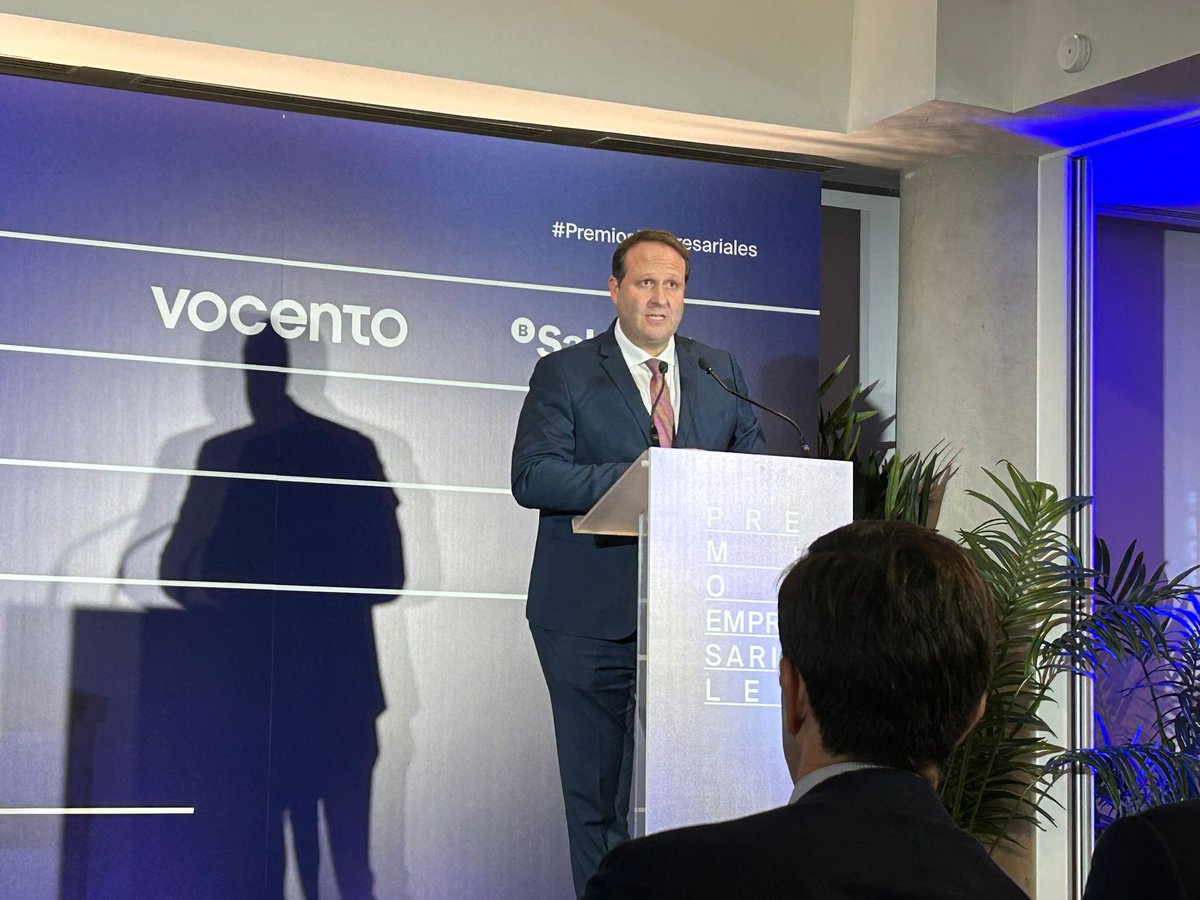 🏆Hoy participamos en el acto de entrega de los VIII #PremiosEmpresarialesVocento. Estos premios organizados por <a href="/Vocento/">Vocento</a> reconocen el desempeño de 14 empresas de prestigio que este año han sobresalido en distintas facetas de su actividad🙌.