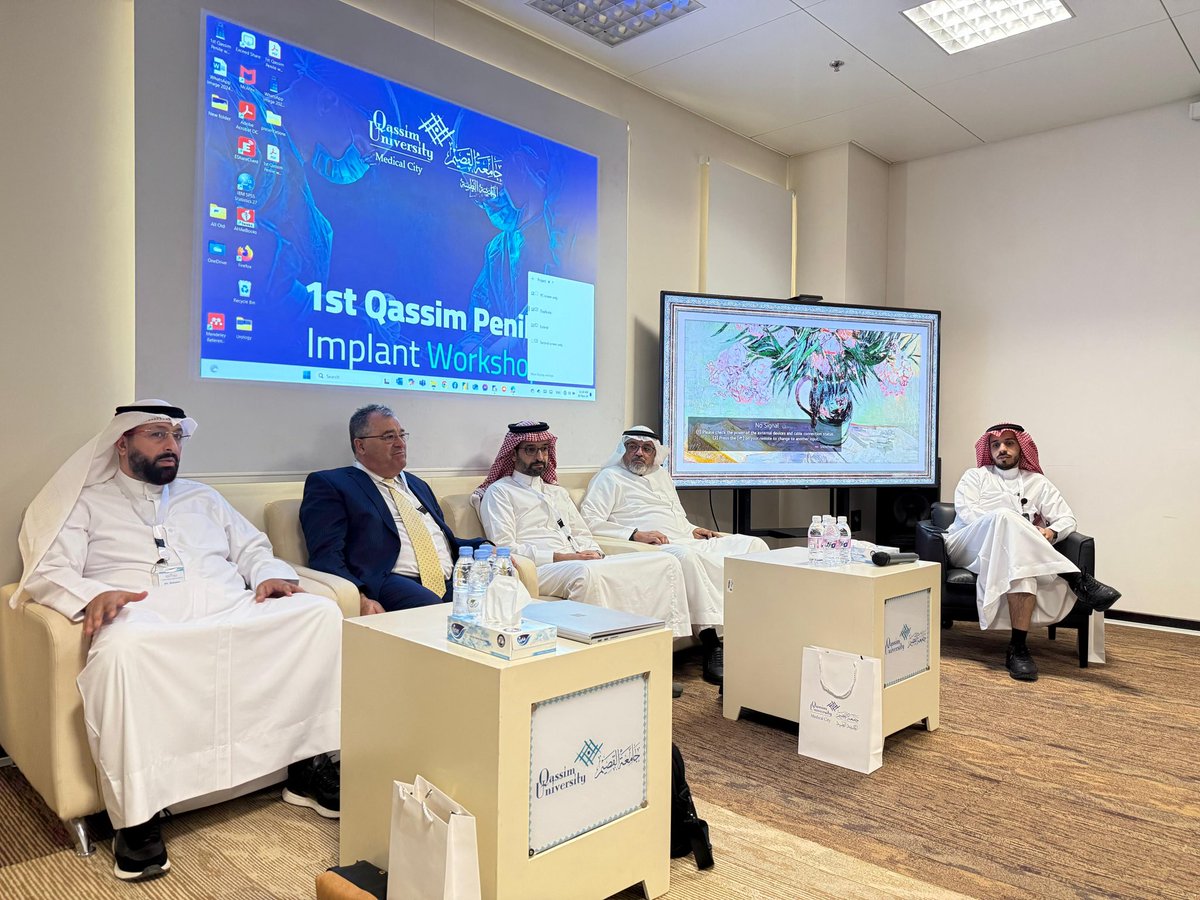 أتممنا بحمدالله بنجاح أول ورشة عمل من نوعها بالمنطقة،إحتوت على محاضرات علمية و عمليات جراحية لتركيب الدعامات الذكورية لمرضى الضعف الجنسي بمستشفى جامعة القصيم بمشاركة خبراء من السعودية،الكويت،وأوروبا 
<a href="/dulaim_alhajeri/">د. دليم الهاجري Dr.Dulaim AlHajeri</a> <a href="/Raedalmannie/">أ.د. رائد محمد المنيع</a> <a href="/DrAymanAlBakri1/">Dr.Ayman_AlBakri د.أيمن البكري</a> 
شكر خاص لرئيس القسم <a href="/DrEmad_wa/">عماد الوشمي</a>