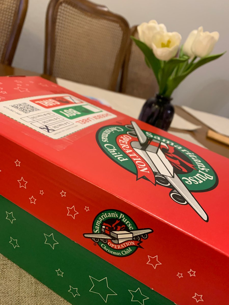 teach_explore's tweet photo. Looking to teach empathy? Try Operation Christmas Child! 🎁 Kids decorate a box, add items, and share joy with a child across the globe. My kids loved it—a fun way to practice showing kindness and care. Check it out! 🌍  https://t.co/lBiHZBmnTT  @SamaritansPurse https://t.co/vHnWnqA56U