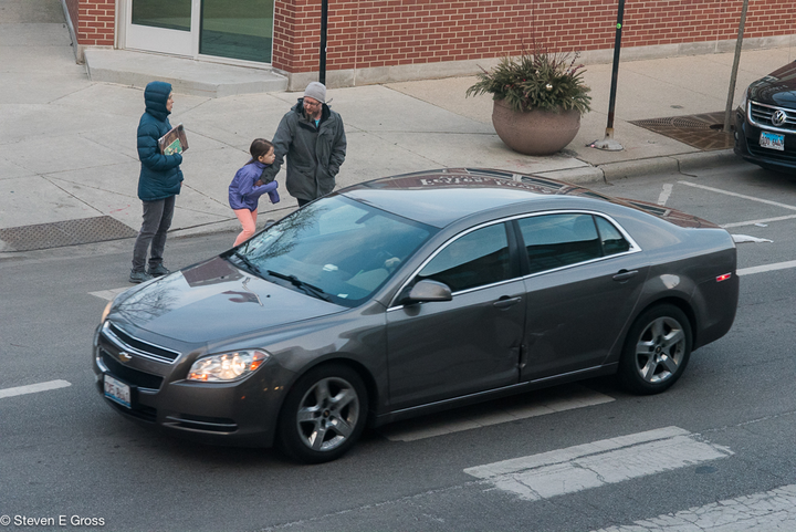 _atalliance's tweet photo. 🚶🏾‍♀️🚴🏽‍♂️ Chicago, we need your voice! As we consider  lowering the default speed limit to 25 mph, share how speeding drivers have impacted your life, neighborhood, or community. Your stories can drive change and save lives. https://t.co/uEdNX52Pfc https://t.co/3WICYctyag