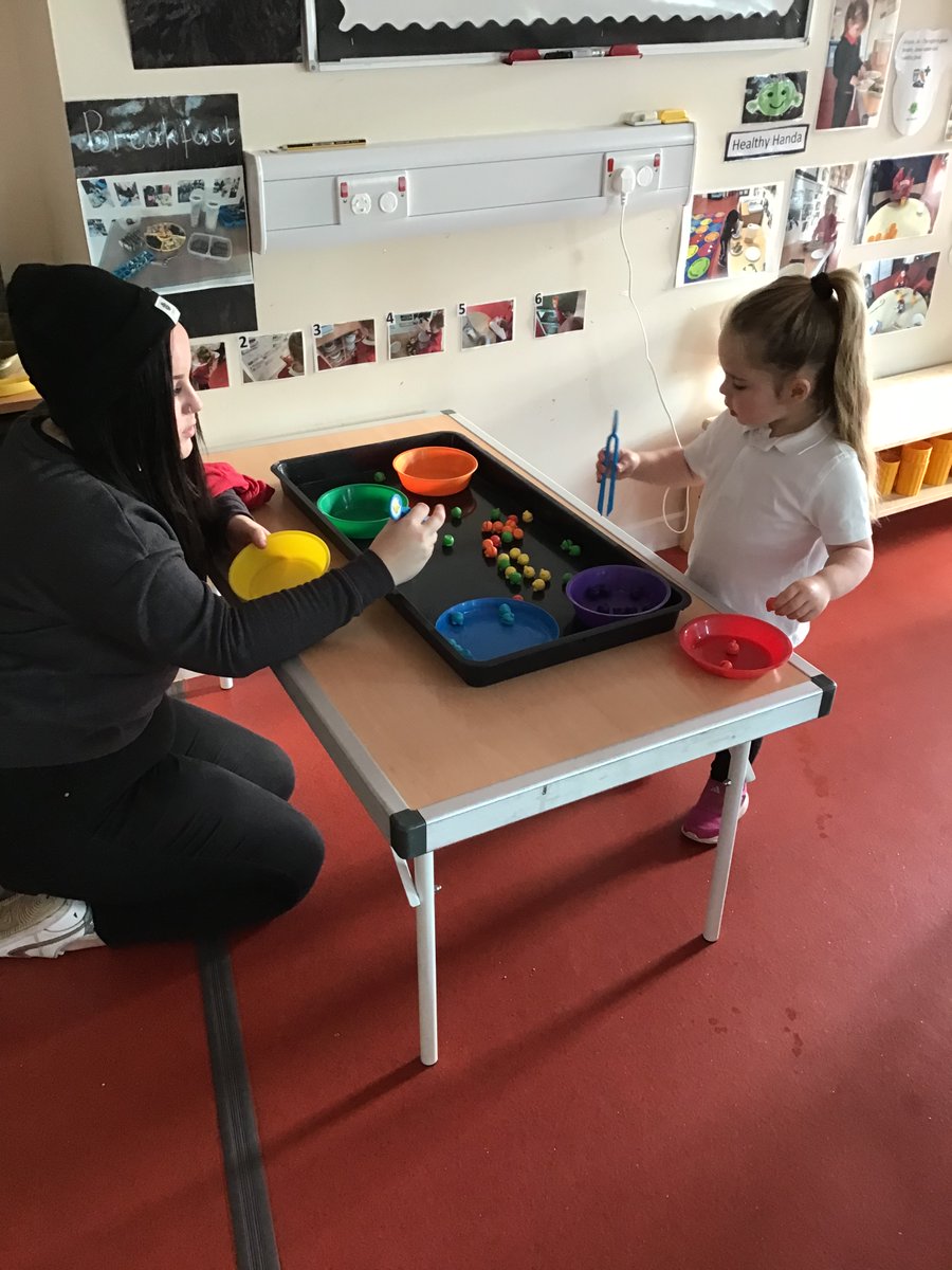 DeansNorth's tweet photo. Celebrating maths week with some of our parents. https://t.co/2XmE1Gddvf