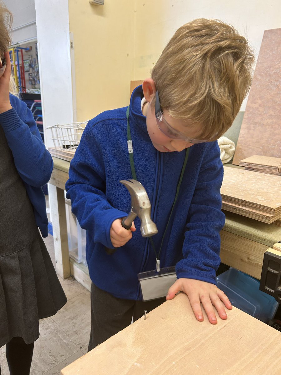 MissNCleaton's tweet photo. Well we’ve been very busy bees in the wood work area today. Any guesses as to what we might be building? 🔨🦔 @MaendyPrimary https://t.co/0V9O2yevQz