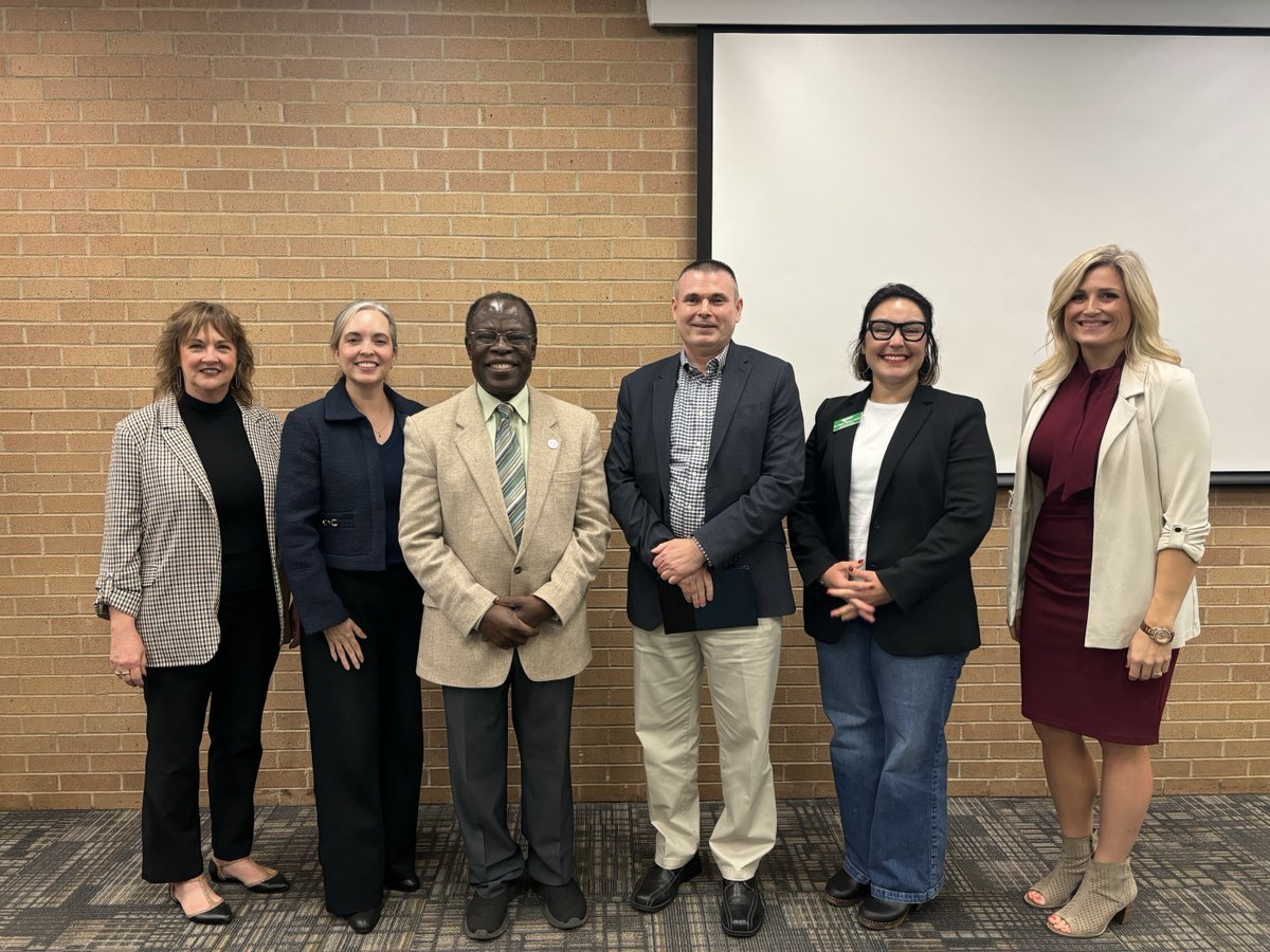 Thanks to our amazing panelists and Dr. Joseph Oppong for moderating the Community College Career Opportunities Panel!

Panelists included: Natalia Vargas (Dallas College), Garry Evans (Collin College), Crystal Wright (NCTC), Chloe Northrop (TCC), and Mayra Olivares-Urueta (UNT).