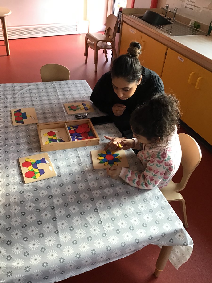 DeansNorth's tweet photo. Celebrating maths week with some of our parents. https://t.co/2XmE1Gddvf