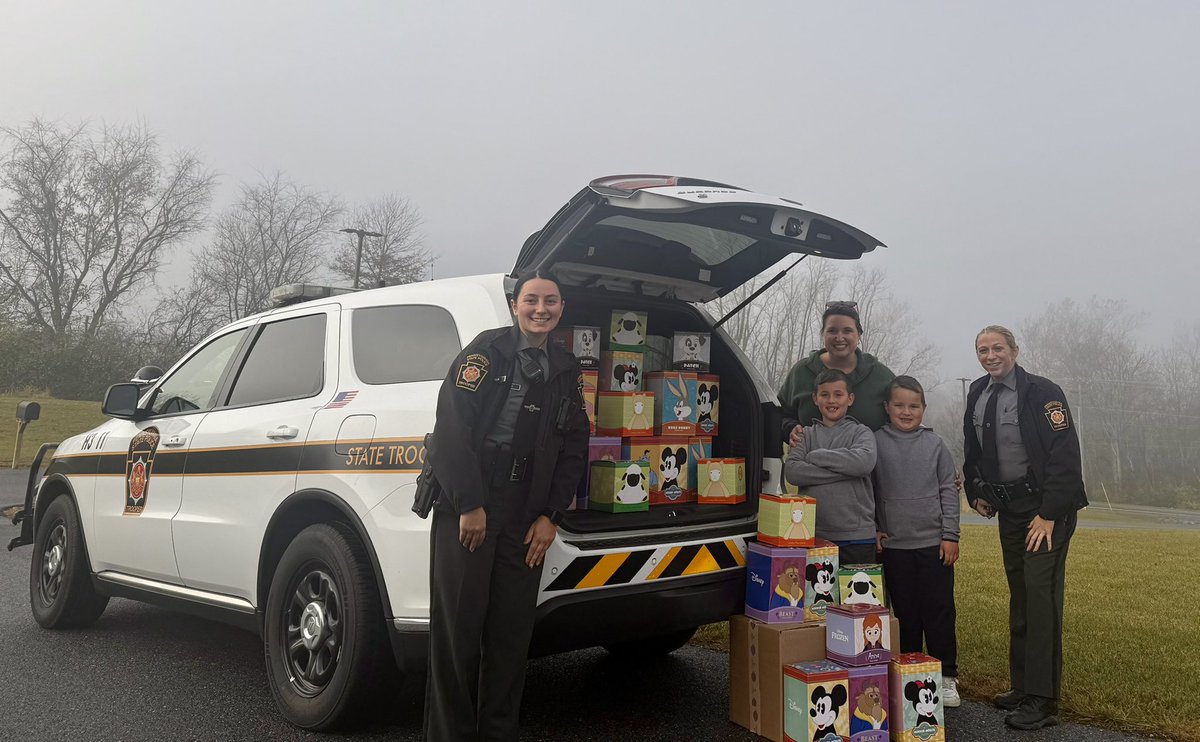PSPTroopHPIO's tweet photo. A local family donated new stuffed animals to the Chambersburg station for the patrol vehicles. The stuffed animals are given to comfort children if they are in stressful or traumatic situations. Thank you so much for your kindness! 🚔🧸 https://t.co/P1ZztLD61r