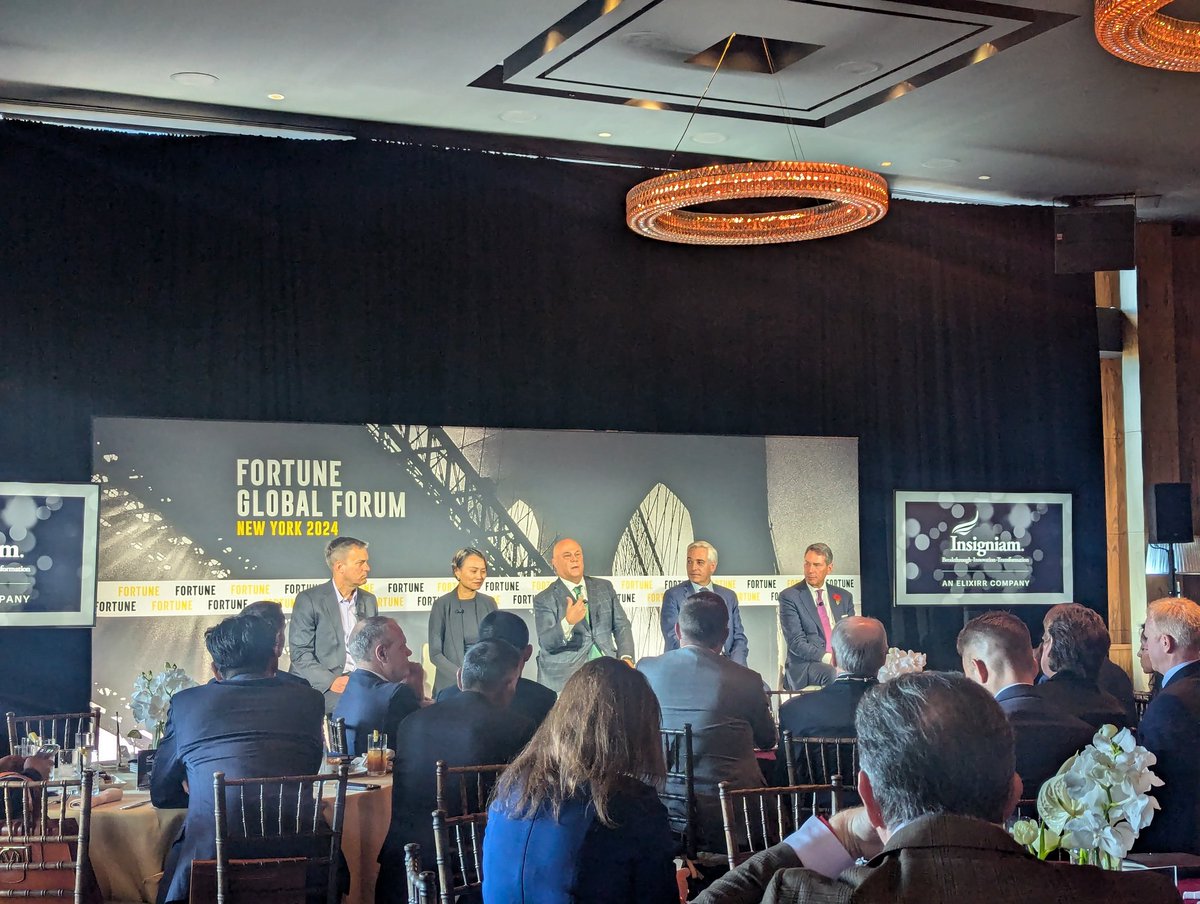 Holly Ojalvo tweet media