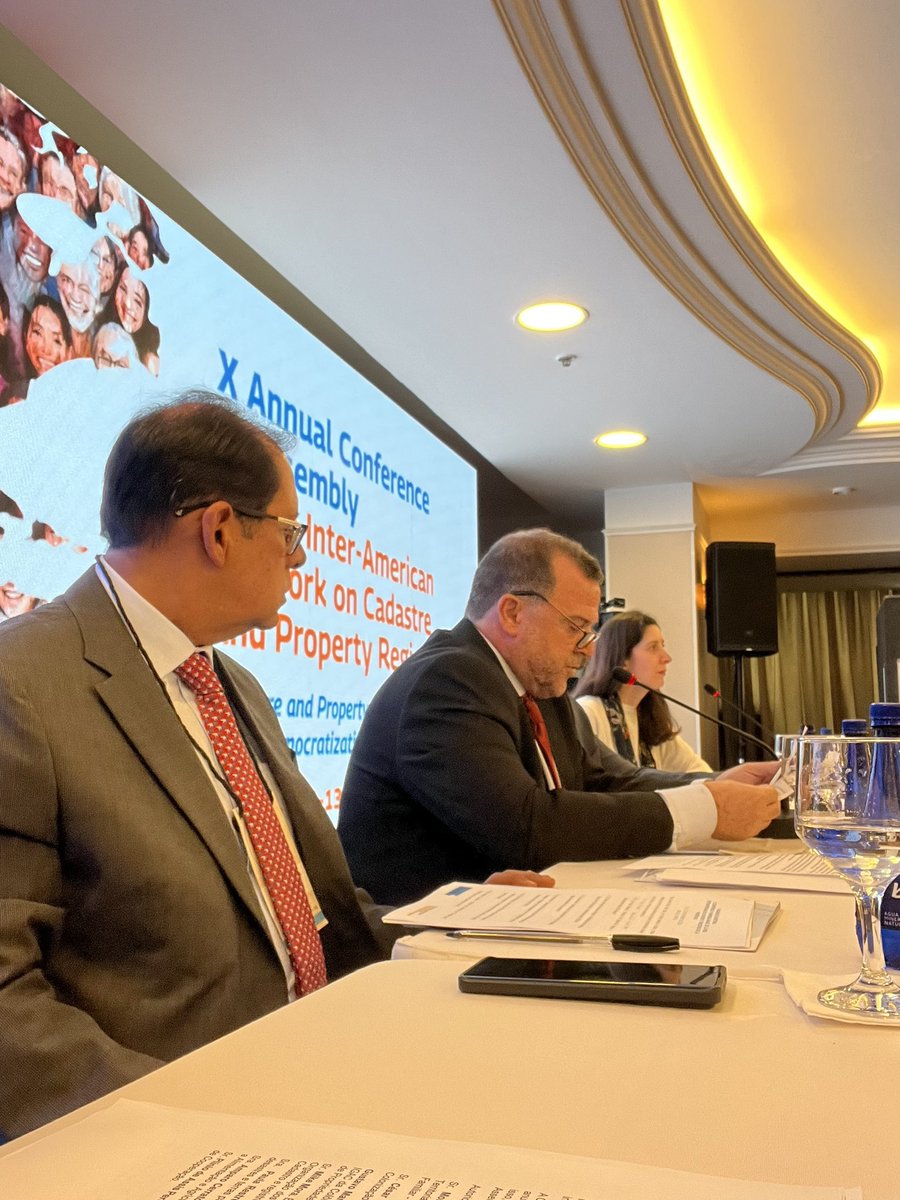 CatastroOEA's tweet photo. 🇧🇷#CONFCAT24 da apertura con: Moisés Savian de @mdagovbr; César Schiavon, Presidente @Incra_oficial; @ABCgovBr; Gustavo Marulanda, @igaccolombia y Presidente #RICRP; @Mike_O_Mora, Secretario #RICRP; Paula Restrepo de @BancoMundial y @amparo_cerrato de @FAOAmericas https://t.co/W55TJ6us1N