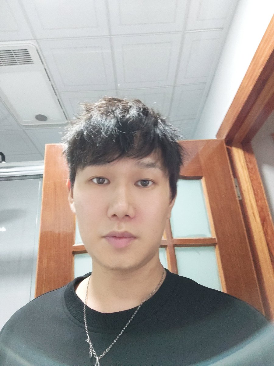 蛇皮恶霸 tweet media