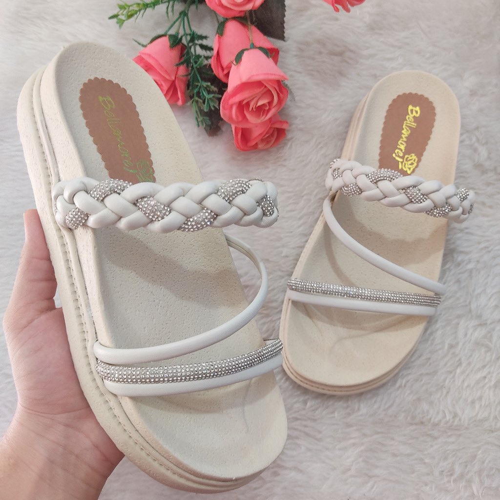 Davidachados's tweet photo. Dê uma olhada em Sandália Feminina Plataforma Papete Birken Com Enfeite Trançado De Strass Solado Alto Confortável por R$63,90. Compre na Shopee agora! https://t.co/S10ADQsn2V

#achadinhos #shopee #achadosdashope #achados #aquitem #promoção #BlackFriday #comocomprar #ondecomprar https://t.co/qUNvMECHYh