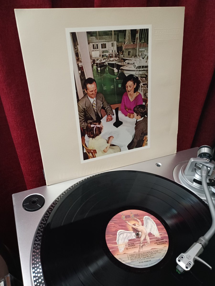 IRCfestival's tweet image. LED ZEPPELIN - "Presence" (1976)

#ledzeppelin #vinyllover #recordcollection #HardRock #classicrock #bluesrock #rocknroll