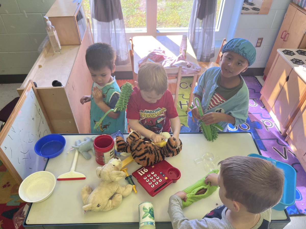 CSaxtan's tweet photo. Future Veterinarians in training here in PreK!! Students had to name the animal they were working on and come up with a plan of care based on the injury given. The future is looking BRIGHT with these guys💙💛 #dukepride #ccesdukes #wearecucps @CuCPS @ccesdukes https://t.co/F9SE6OaUk7