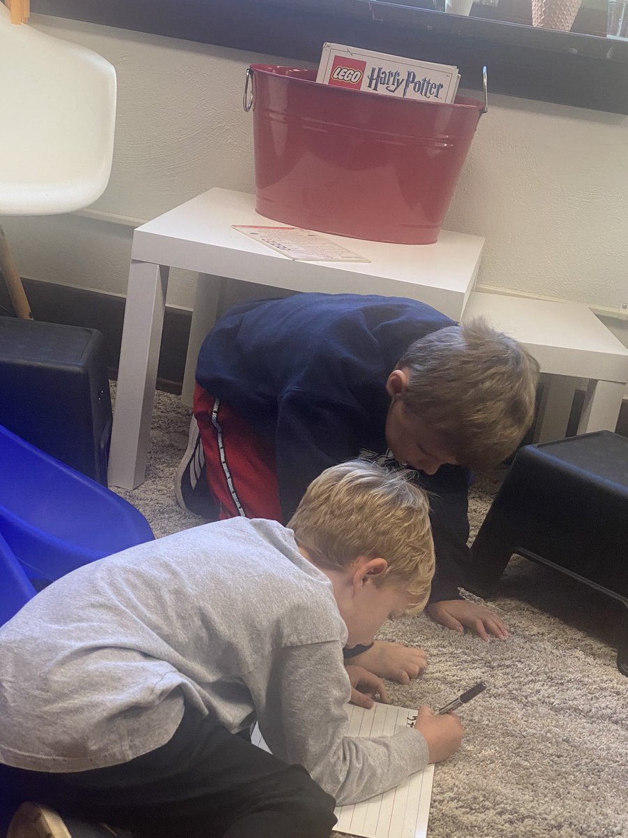 GWJulian57's tweet image. First graders teamed up to find pairs that equal 6! Math + teamwork = fun! #EurekaMath #FirstGradeFun @CamilleHaley90 @Mrs_Lovan @IPSSchools @brynn_kardash