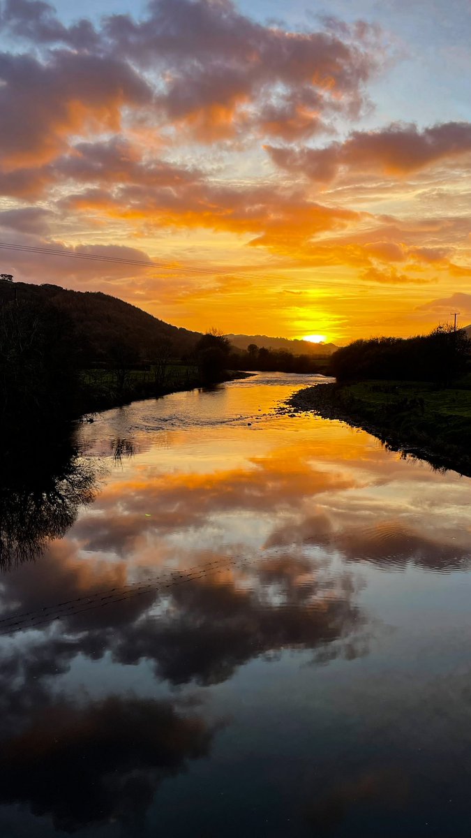 River Dyfi Wakes  #wales