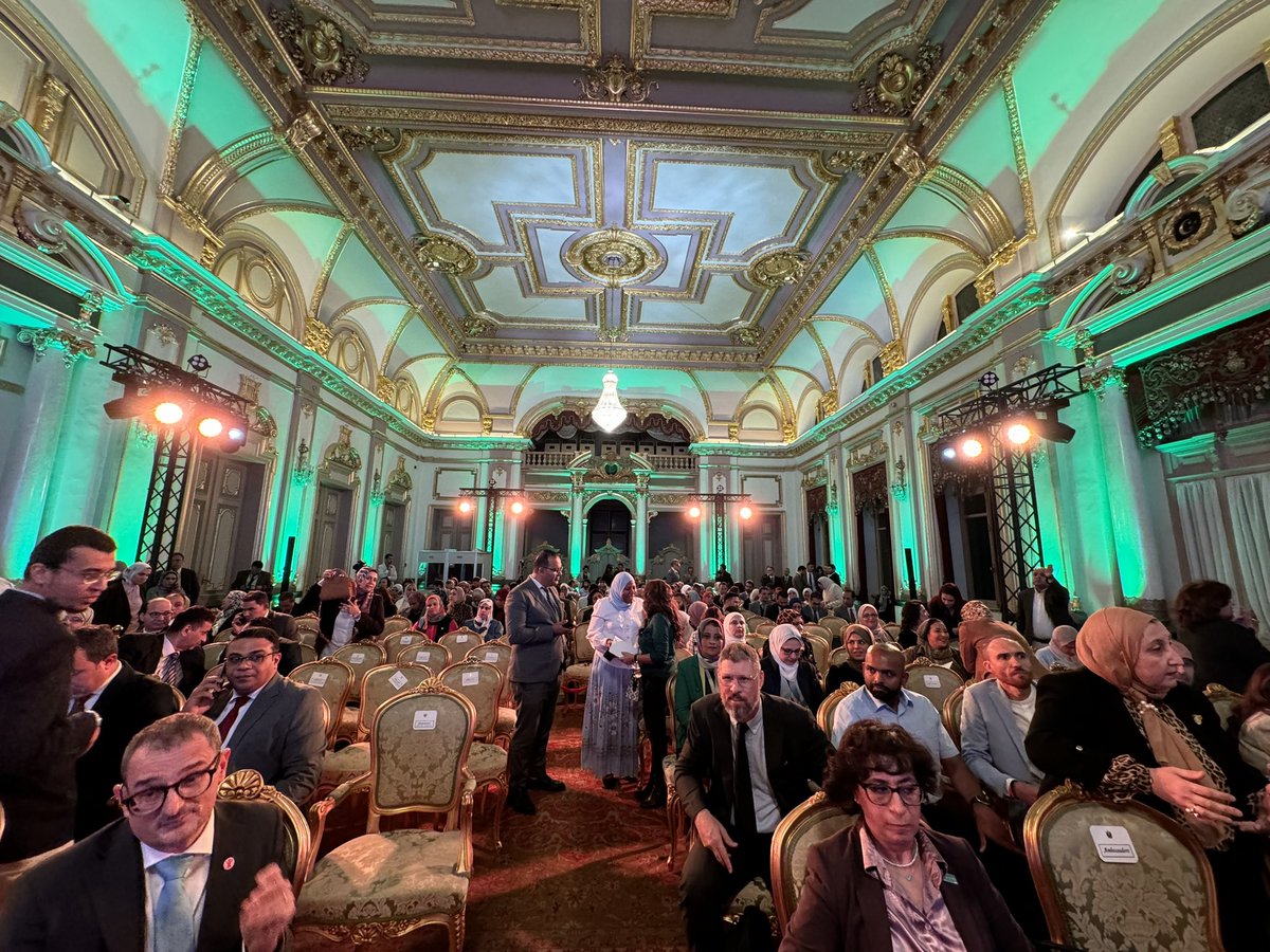 CristinaAlbert4's tweet photo. Presidential mental health initiative 🇪🇬 : UNODC_ROMENA applauds investment in mental health @MoHP @MOSS_Egypt incl drug use prevention, treatment &amp;care. We support treatment #OAT &amp; prevention4 children #CHAMPS. @UNEgypt @UNICCairo @elenapanovaUN https://t.co/XpFw5aIPYO
