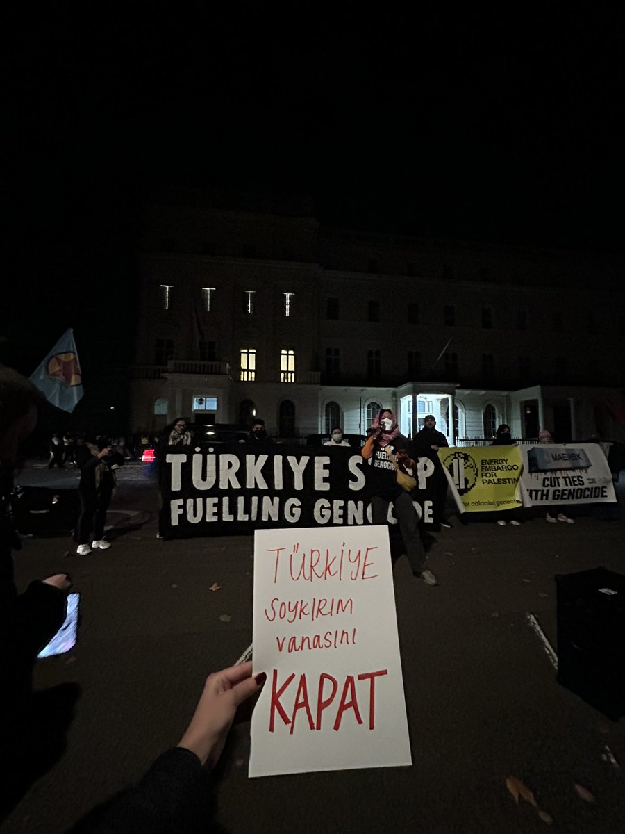 Protesting against genocide outside Turkish Embassy in London tonight.  

Shame on Turkish government for deceiving the global public on oil exports to Israel.