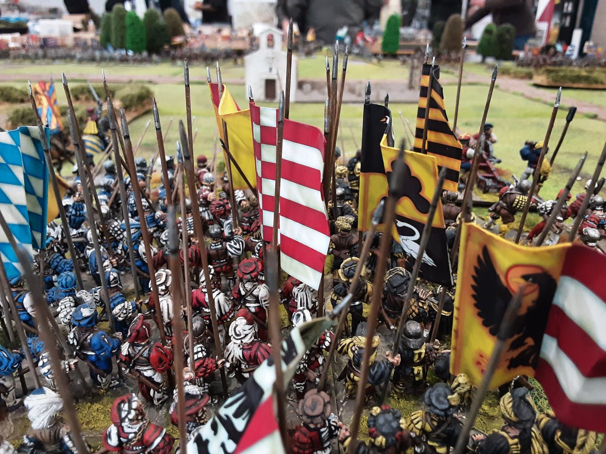 Happiness is a huge Pike Block 😁

#28mm <a href="/WargamesFoundry/">Wargames Foundry</a> with <a href="/flagsofwar/">Flags of War</a> Flags
#wargames #wargaming #tabletop #Miniatures #history