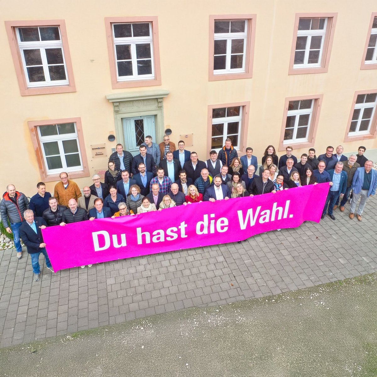 fdp_solothurn's tweet photo. Wir sind bereit für die #Kantonsratswahlen!🚀 Dieses Wochenende versammelten sich unsere Kandidierenden in der Schälismühle in Oberbuchsiten zum #Wahlauftakt-Workshop. Bald geht es los: Am 9. März hast du die Wahl! 🗳️ https://t.co/qzV55mujRl
