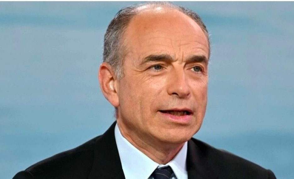Oxitan30's tweet photo. Jean-François Copé estime qu'il n'est pas nécessaire de conserver le 11 novembre comme jour férié..
Je pense qu'il n'est pas nécessaire de conserver Jean-François Copé.
#TPMP https://t.co/WdETk2cL7W