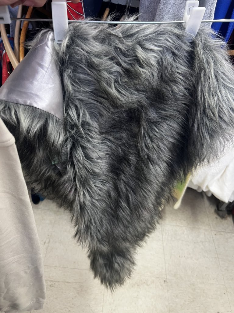 Small but nice grey faux stole at the village !!