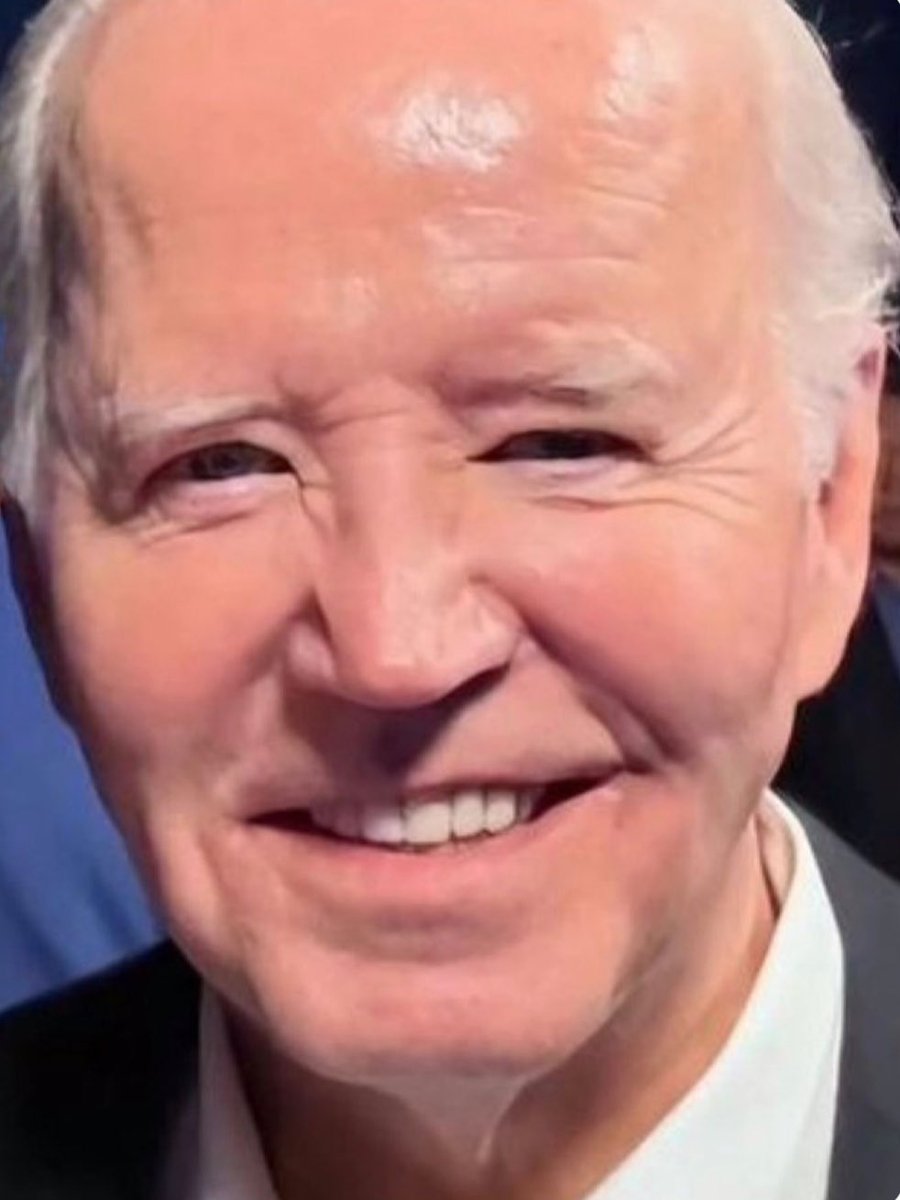 SirCensorLot's tweet image. FOR NEARLY 7 YEARS... EVERYONE THOUGHT THIS WAS "JOE BIDEN"...