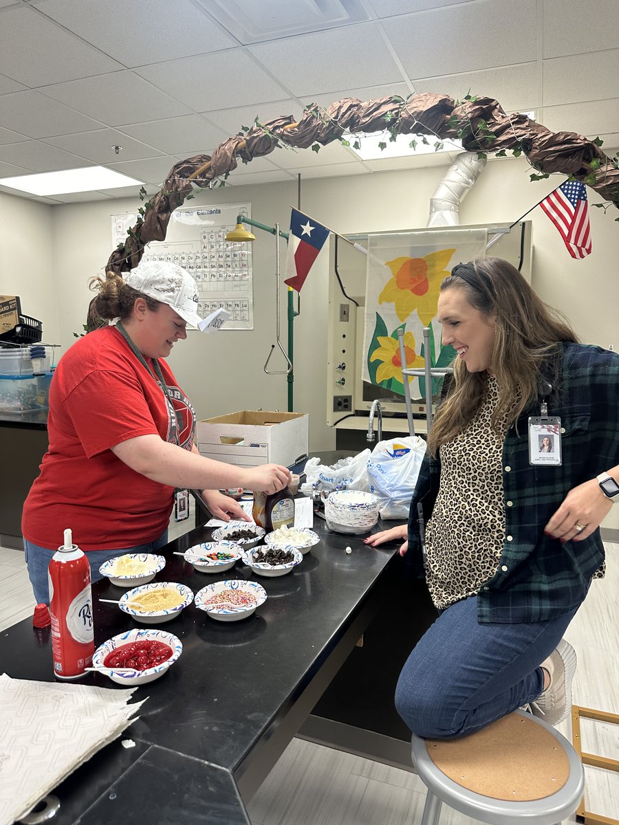 Hurst Junior High tweet media