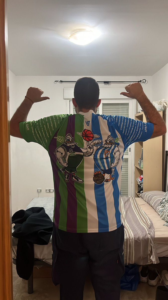 Se ve bien fresco al pana <a href="/jotaemegomez/">Jotajurado23</a> 😎

¡Gracias a él, a la <a href="/puniversitariam/">Peña Universitaria Malaguista</a> y a todos los que participasteis en el sorteo! Próximamente más.