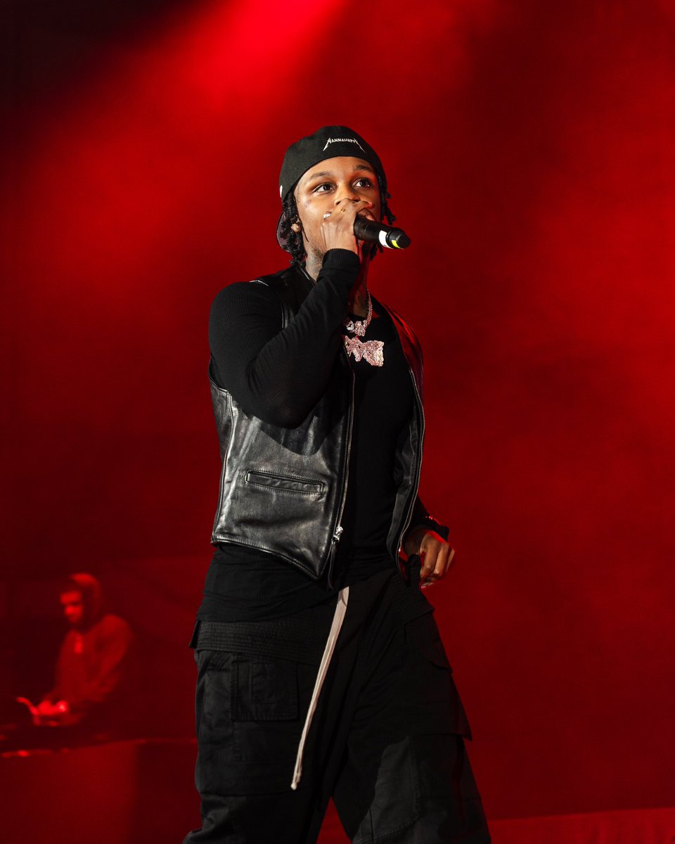 richie_raw's tweet image. Captures of @toosii2x performing live 💔 #Pt1